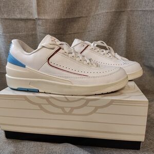 AIR JORDAN Women's 2 Retro Low, Size 10